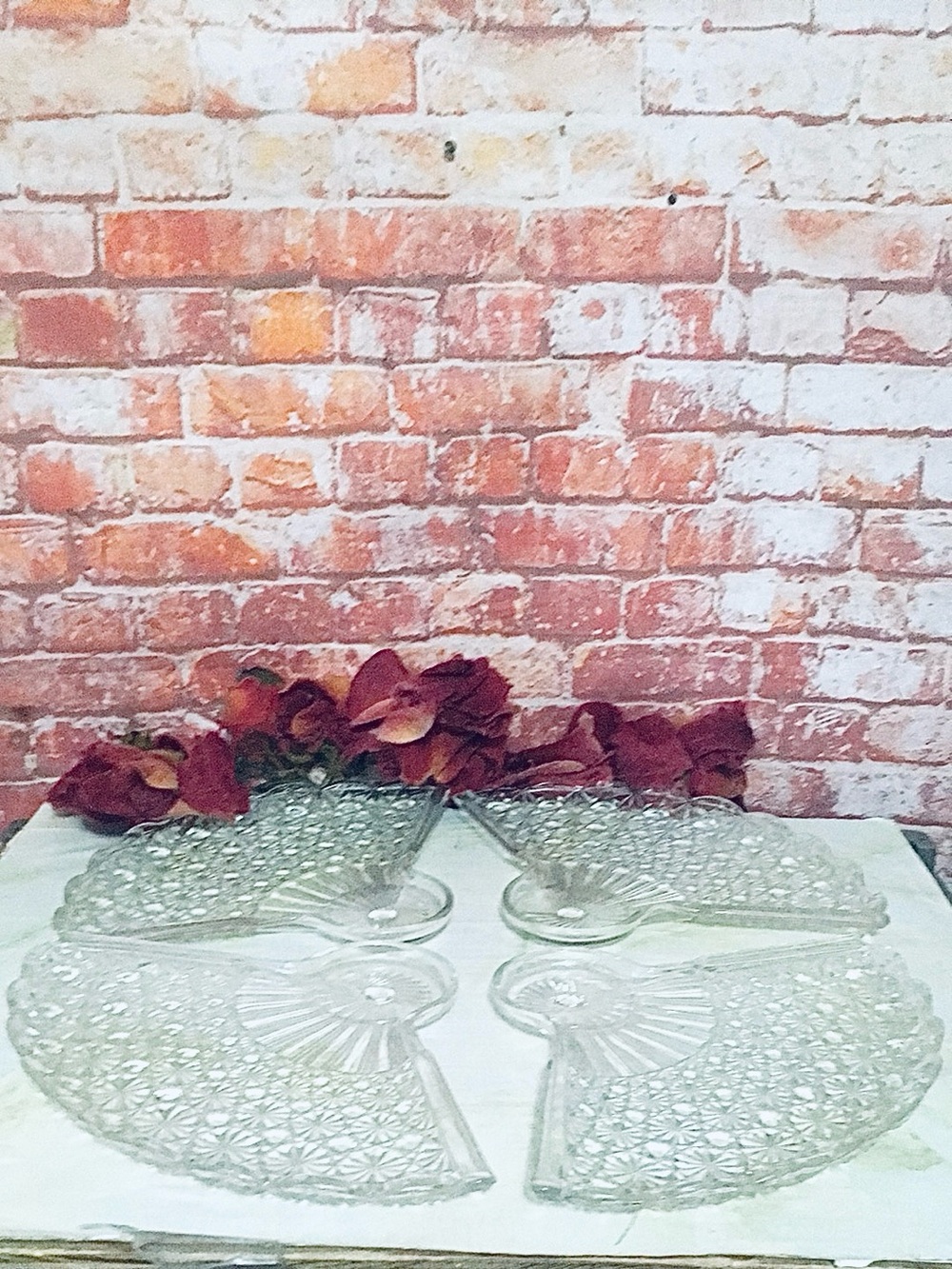 Vintage MCM Anchor Hocking Pressed Glass Fan Shaped Serving Plates-set if 4